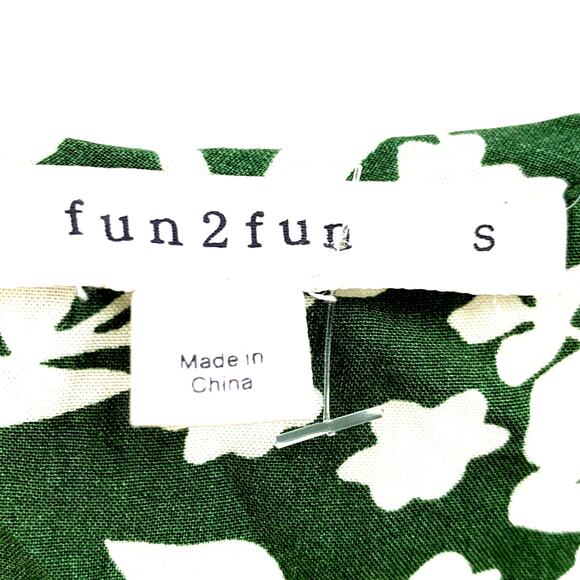 Fun 2 Fun Top Women Small Green Pleated V Neck Floral Print Long Sleeve - Picture 8 of 11